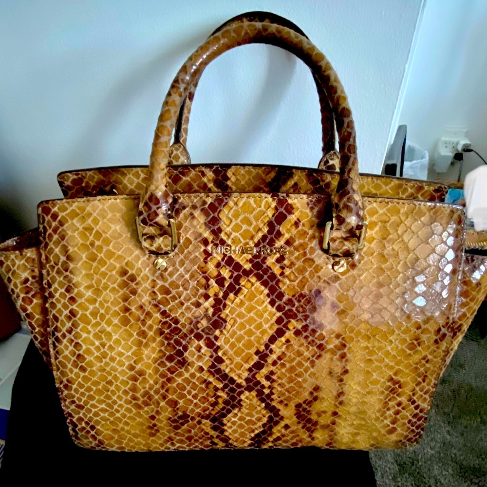 Michael Kors Python Selma Satchel. Pristine! Detachable shoulder strap. Classic!